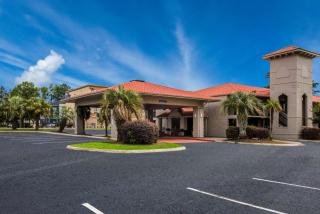 Super 8 by Wyndham Savannah - Savannah - 0