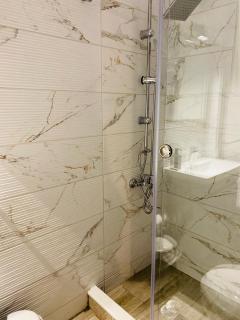 Gera Bay Studios And Apartments - 8