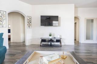 A Comfy and Cozy Place - 5