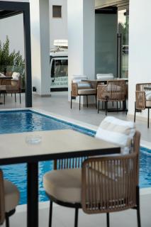 Colosseum Hotel - 2