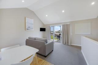 Sea Foam Villas - 8