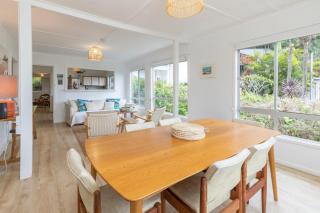 Trade Winds - Elizabeth Beach - 6
