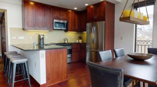Vail Lionshead Village 3 Bedroom Plus Den With Mountain View - Vail - 3