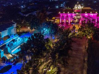 Ramada Suites By Wyndham Solo - Solo - 4
