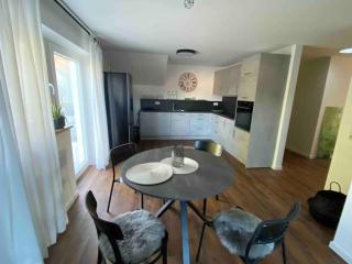 Ferienwohnung 3SZ, großer Balkon , naturnah - 4