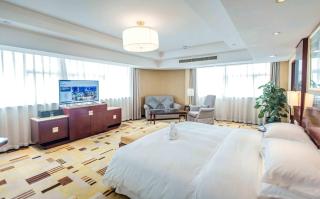 Sheraton Guiyang Hotel - Guiyang - 2