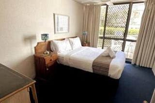 2 Bedroom Ocean View - Alexandria Apartments -Alexandra Headland - Maroochydore - 5
