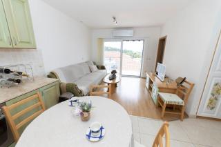Smile Beach Family Apartment, garage free parking, city centar located - 0