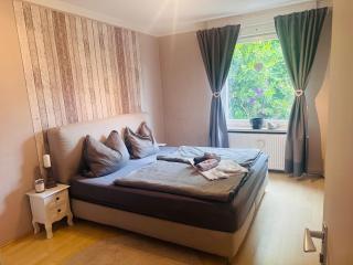 4 Zimmer 11 Personen Wohnung Garten Terrasse Grill 2 Badezimmer - Wuppertal - 8