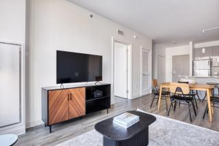 W Loop 2BR w Gym Pool in heart of Greektown CHI-561 - Chicago - 9
