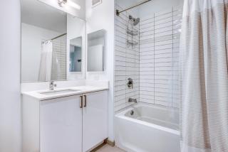 W Loop 2BR w Gym Pool in heart of Greektown CHI-561 - Chicago - 1