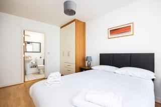 Lovely 2 BR apartment with balcony - 3