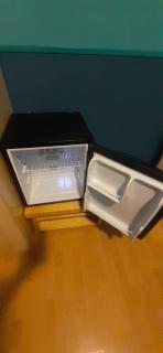 CHARLOTTE, not for parties, not a hotel, room with shared bathroom, no kitchen - 9