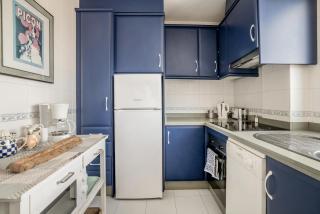 2 bedroom apt close to the sea - 3