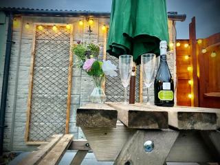 1 Bedroom Garden Apartment - Contractor ,Crew, Family - 3