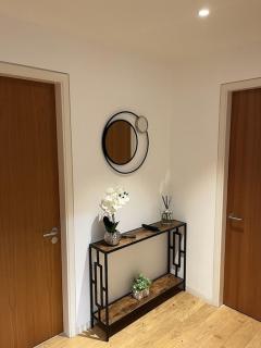 Beautiful 2 bed Flat in Finchley Road, Camden - 6