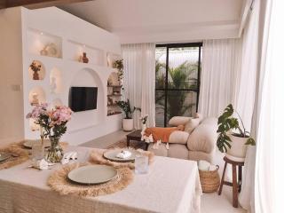 1BR Private Pool Villa Bohem by Azure - Canggu - 1