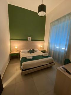 RUMA GUESTHOUSE - Napels - 0
