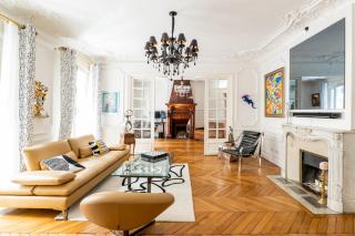 Veeve - Timeless Majesty - Paris - 0