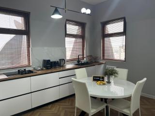 Amazing view,high floor,secured 24hrs - 1