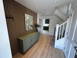Luxury West London 3BR House, Cul De Sac - 4