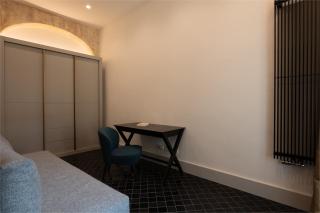 Luxury Old Town Apt, parking - 3