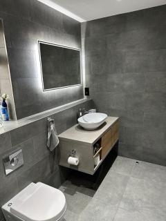Luxury West London 3BR House, Cul De Sac - 8
