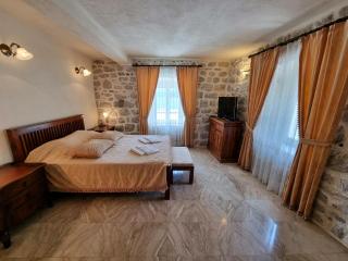 Palace Jelena Rooms - 9