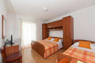 Apartments Milana 2 - Tučepi - 3