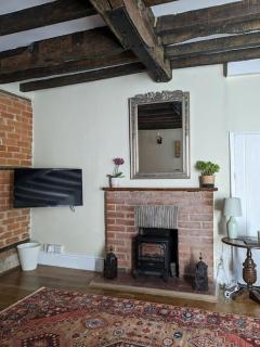 Cosy character cottage in central Marlborough UK - 1