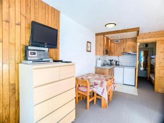 Studio confortable avec balcon, au pied des pistes - FR-1-502-523 - 9