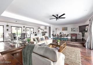 Designer 5 Bd Home, Fountain Pool, Spa, Game Patio - Phoenix - 6