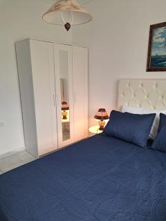 Alexanders House - 6