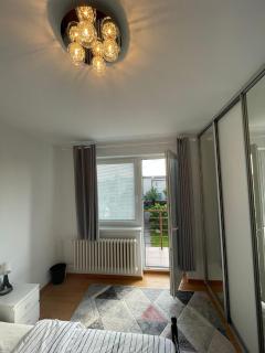 4 Bedroom Elegant, beautiful and spacious home with a botanical garden - Senec - 4