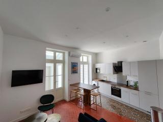 Bright and modern 3-bedroom apartment, 90m2 with Air condition, in Beziers - 9