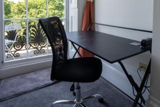 Montpellier Regency apartment balcony & parking - Cheltenham - 2