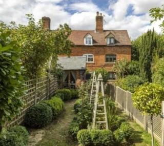 Romantic Cotswold Cottage- dog friendly and village location - Mickleton - 0