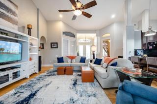 Heated Pool, Cornhole, Dart Board, Sleeps 8! - Villa Lerato - Cape Coral - 3