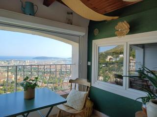 Le Balcon, vue panoramique au Faron - Tolone - 0