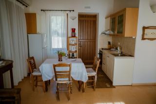 Seafront Traditional Stone House in Sunset Olive Grove - B - Alyfantá - 2