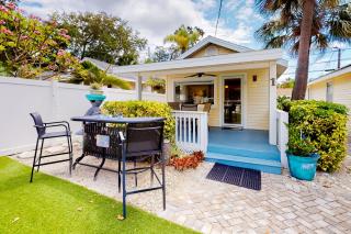 Sea Breezy - Entire Property - St Pete Beach - 0