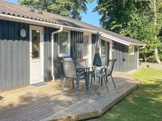 6 person holiday home in Strandby-By Traum - Strandby - 1