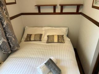 Central Aster House, 3 Bedrooms, Parking - Nottingham - 9