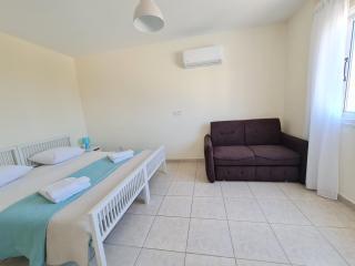 Stunning views' Apartment with Pool - Paphos - 1