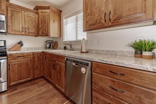 Stunning 5 Bedroom Rexburg Home - Rexburg - 2