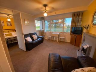 East Coast Chalets, Bee’s Knees @ California Sands - Scratby - 6