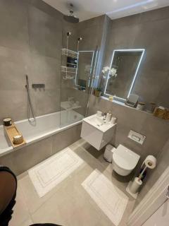 Stylish and Cosy 2 bedroom flat in Croydon - Croydon - 5
