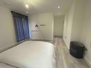Stylish and Cosy 2 bedroom flat in Croydon - Croydon - 3