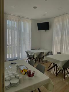 Hotel Kaligrosh - 2