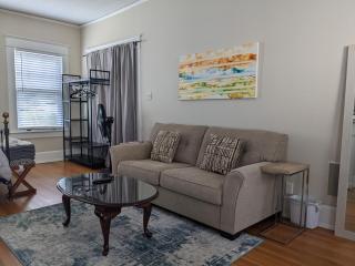 Spacious 2br In Grand Old Home, Downtown Durham - Durham - 3